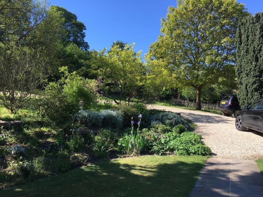 Masons Cottage, An Idyllic Retreat In An Area Of Outstanding Beauty, Close To Blenheim Palace, Oxford & The Cotswolds Stonesfield المظهر الخارجي الصورة